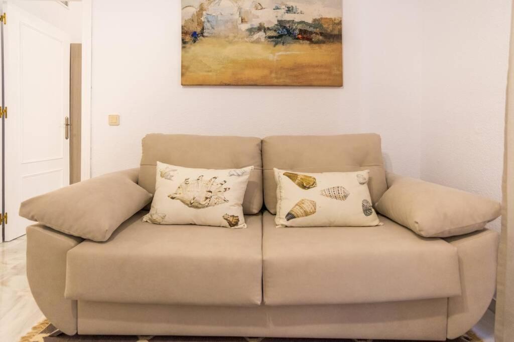 Tgh/ Malaga Centro Carreteria Apartment Exterior photo